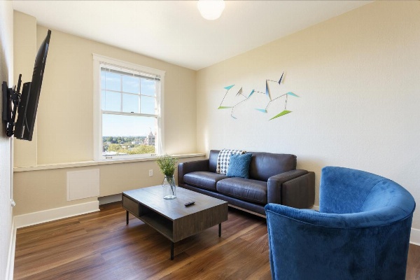 Hotel Leo Main image